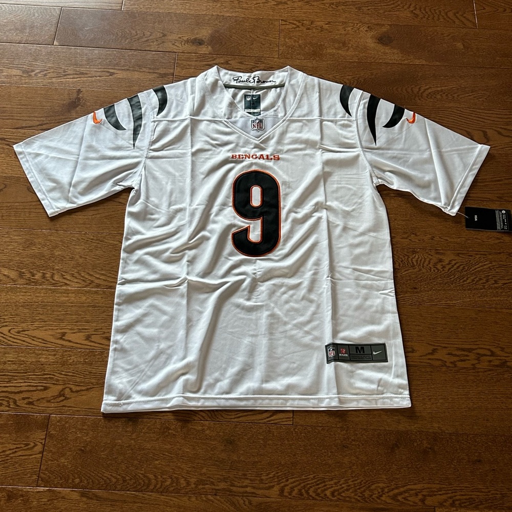 Brand new Joe Burrow Jersey Cincinnati Bengals ADULT - Picture 2 of 2